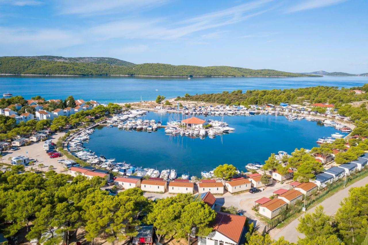 شيبينيك Mobile Homes Solaris Vacanceselect المظهر الخارجي الصورة