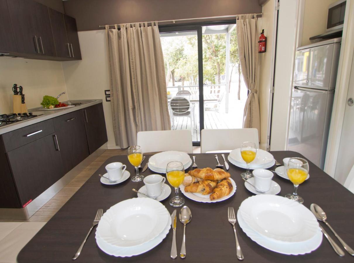 شيبينيك Mobile Homes Solaris Vacanceselect المظهر الخارجي الصورة
