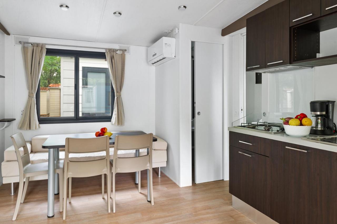 شيبينيك Mobile Homes Solaris Vacanceselect المظهر الخارجي الصورة