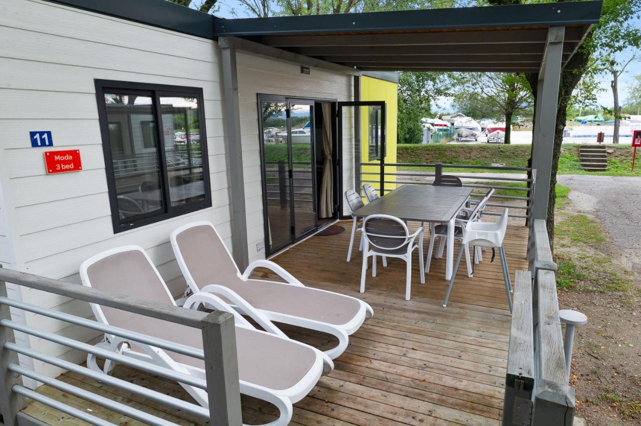 شيبينيك Mobile Homes Solaris Vacanceselect المظهر الخارجي الصورة