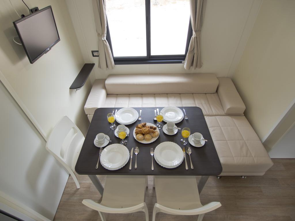 شيبينيك Mobile Homes Solaris Vacanceselect الغرفة الصورة